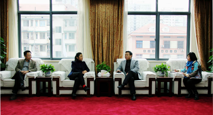 省林业厅党组成员、总工程师文振军莅临中部林权考察调研